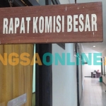 Suasana Ruang Rapat Komisi Besar DPRD Sampang. Foto: MUTAMMIM/BANGSAONLINE