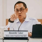 Direktur Jenderal Pengawasan Ruang Digital Kemkomdigi, Alexander Sabar, menyampaikan keterangan terkait dugaan penyalahgunaan Grok AI pada platform X yang digunakan untuk memproduksi dan menyebarkan konten asusila. Foto: komdigi.go.id