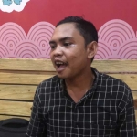 Haris Sofwanul Faqih, Koordinator Forum Aktivis Milenial Jawa Timur meminta kepada partai pendukung dan relawan paslon gubernur/wakil gubernur untuk bersikap santun dengan tidak menyebarkan berita hoax. foto: ist