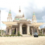 MEGAH: Masjid Ridho Illahi di Desa Ngudikan, Kecamatan Wilangan, Kabupaten Nganjuk.