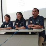 Joys Karman Nike Palupi, Pejabat Pengganti Sementara Kepala Cabang BPJS Kesehatan Madiun saat memberikan penjelasan.