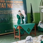 Wakil Bupati Kediri Dewi Mariya Ulfa yang juga Ketua PC Fatayat NU Kabupaten Kediri saat memberi sambutan dalam Konferensi Anak Cabang Kecamatan Ngasem. foto: ist.