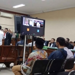 Sidang kasus korupsi Bupati Bangkalan di Pengadilan Tipikor Surabaya.