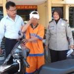 Kondisi maling motor yang selamat setelah diamankan pihak kepolisian. foto: catur 