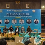 Suasana saat dialog publik yang digelar DPRD dan Komunitas Wartawan Gresik. Foto: BANGSAONLINE