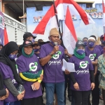 Kartika Hidayati - Saim (KarSa) saat menghadiri deklarasi Gemati di Monumen Merdeka atau Mati Karanggeneng.