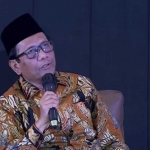 Cawapres nomor urut 03, Mahfud MD di dalamacara Dialog Muhammadiyah di Universitas Muhammadiya Jakarta, Kamis (23/11/2023).