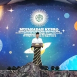Menpora RI Imam Nahrowi saat sambutan dalam mujahadah kubro di Kedung Lo Kota Kediri.