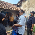 Pj Wali Kota Mojokerto didampingi Kepala Dinsos P3A memantau langsung proses rehab