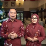 Eri Cahyadi bersama istri saat menyampaikan pesan di Hari Natal 2024 (dok. Ist)