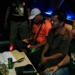 Tersangka togel saat diamankan di tempat karaoke, kemarin. foto: zainal abidin/ BANGSAONLINE