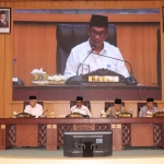 Ketua DPRD Kabupaten Malang saat menyampaikan paparan dalam rapat paripurna.