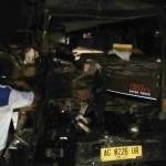 Kondisi depan truk fuso hancur. foto: SUWANDI/ BANGSAONLINE