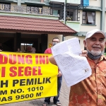 H. Bukhori Muslim, Warga Kelurahan Mayangan Kota Probolinggo, yang mengaku sebagai pemilik lahan yang kini ditempati Rusunawa Bestari.