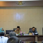 Tim Pengendali Inflasi Daerah (TPID) Kota Madiun saat menggelar rapat koordinasi, Selasa (15/05/2018).