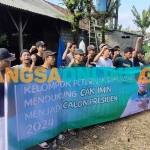 Kelompok peternak sapi di Kediri saat mendeklarasikan dukungan kepada Gus Muhaimin sebagai calon presiden 2024. Foto: MUJI HARJITA/BANGSAONLINE