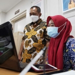 Wawali Cak Ji saat meninjau Rumah Sakit Umum Adi Husada Kapasari Surabaya, Jum