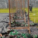 Latihan menembak senjata ringan (latbak jatri) yang diikuti seluruh Personel Denma Korem 084/BJ di Lapangan Tembak Batalyon Arhanudse 8/MBC, Seruni, Gedangan, Sidoarjo.