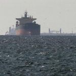 Iran dikabarkan telah memberi lampu hijau terhadap dua kapal tanker Indonesia di Selat Hormuz. Foto: Reuter/stringer/CNN