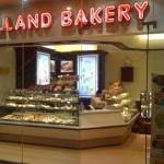 Outlet Holland Bakery di Jalan Kertajaya Surabaya Jawa Timur.  Foto: kota.com