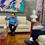 Tokoh Partai Golkar Fahmi Idris menyambangi Dr Rizal Ramli di kediaman, mereka berdiskusi tentang persoalan kebangsaan. foto: istimewa.