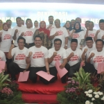 IKUT DEKLARASI: Bupati Saiful Ilah mengikuti acara deklarasi penyelamatan aset negara, di Kantor Kejaksaan Tinggi Jatim, Kamis (18/7). foto: ist