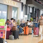 Suasana stasiun Surabaya Pasar Turi