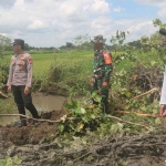 Proses normalisasi sungai di Desa Sidokerto, Kecamatan Mojowarno, Jombang.