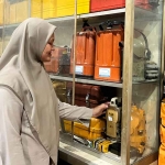 Petugas dari Kantah Kabupaten Pasuruan saat menginventarisasi BMN atau Barang Milik Negara.