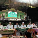 Para kiai tarekat dalam Muktamar XII JATMI di Pondok Pesantren Al Madani Gunung Jati Semarang Jawa Tengah pada 26 – 28 Juni 2023 . Foto: bangsaonline/jatmi