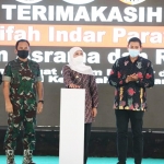 Gubernur Jawa Timur Khofifah Indar Parawansa meresmikan SMAN 5 Taruna Brawijaya Jawa Timur di Kota Kediri yang bekerja sama dengan TNI-AD, Selasa (14/12).