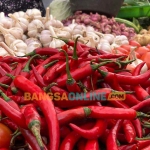 Harga cabai merah besar di Jatim hari ini masih mengalami kenaikan. Foto: Sulthon/Bangsaonline.