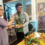 Nurwiyatno meresmikan Rumah Millenial yang menjadi wadah aktifitas 10 komunitas anak muda yang tergabung dalam Jatim Reborn. foto: DIDI ROSADI/ BANGSAONLINE