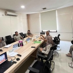 Jajaran Kantah Kabupaten Pasuruan saat mengikuti rapat progres pelaksanaan Zona Integritas se-Jawa Timur.