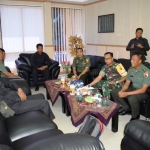 Tim Pembinaan Penerangan (Binpen) dari Pusat intelijen AD (Pusintelad), diterima di Ruang Transit Makorem, Madiun, Kamis (7/2/19).