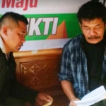 Samsudin saat bertemu Ketua Projo Pacitan, John Vera Tampubolon.