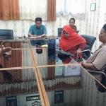 Komisi IV DPRD Situbondo ketika menerima aduan warga terkait pelecehan dan kekerasan di pondok pesantren.