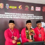 Ketua DPC PDIP Kota Malang, I Made Riandiana Kartika, saat konferensi pers di KPU.