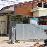 Proyek rehabilitasi gedung Eka Kapti yang hingga kini belum rampung.