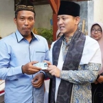 Bupati Trenggalek, Mochamad Nur Arifin, saat bersama masyarakat.