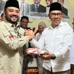 Heli Suyanto (kiri) dan Nurochman (kanan) di acara syukuran peringatan HUT Partai Gerindra. Foto: Ist.