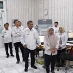 Kepala Kanwil BPN Jatim saat berada sidak ke Kantah Kota Pasuruan.