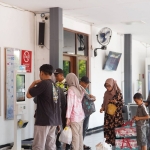 Suasana ruang tunggu Stasiun Madiun