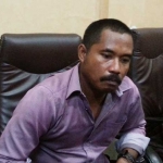 Moh Nur, Kepala Desa Paseraman Kecamatan Arjasa, Pulau Kangean, saat ditemui di Kantor DPRD Sumenep, Rabu (23/11).