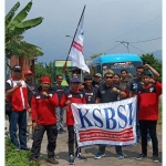 Rombongan KSBSI yang berangkat ke Surabaya.