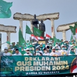 Ratusan warga Muda NU Surabaya Deklarasikan Muhaimin Capres 2024 di Tugu Pahlawan, Surabaya. foto: istimewa