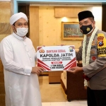 KH. Raden Ach. Azaim Ibrahimy, Pengasuh Pondok Pesantren Salafiyah Syafi