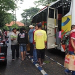 Suasana di Terminal Rajekwesi Bojonegoro, Senin (23/2/2026).