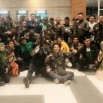 Gerakan Pemuda Ansor bersama anggota Banser menggelar nonton bareng Film Bumi itu Bulat di Surabaya. foto: ist.