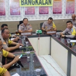 Kapolres Bangkalan AKBP Boby Tambunan memimpin rapat koordinasi pembentukan Satgas Bantuan Sosial tahun 2019. foto: FAUZI/ BANGSAONLINE